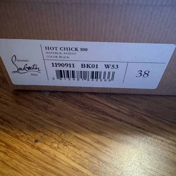 Christian Louboutin Hot Chick 100 Patent Leather Pumps  Black - Picture 4 of 6